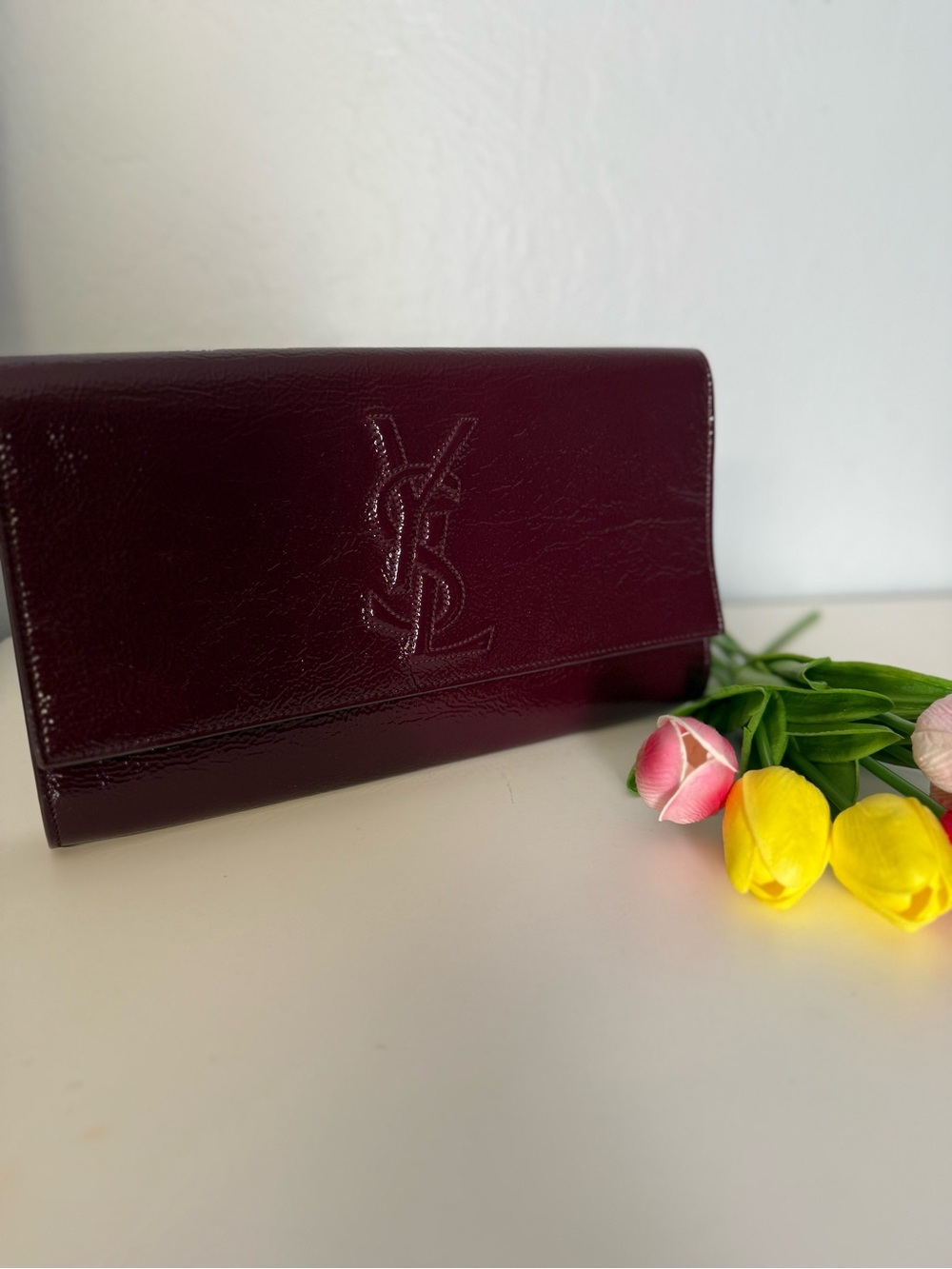 YSL SAINT LAURENT Belle de Jour Patent Leather Clutch